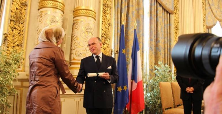 فرنسا تعتزم فرض شهادات في العلمانية على الأئمة الأجانب