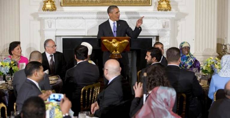 At the White House, Obama invites Muslims to break the fast in an official Iftar
