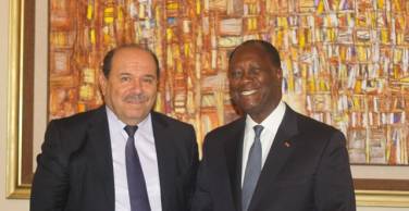 Le Président ivoirien reçoit Monsieur Abdellah Boussouf au palais présidentiel *