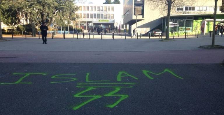 France: 70% increase in &quot;Islamophobic&quot; acts since the attacks in Paris