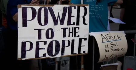 ربع شباب كاتالونيا ينحدر من الهجرة