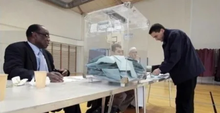 المجلس الفرنسي للديانة الإسلامية يختار رئيسه وفقا لنظام التداول أحد مكاتب التصويت في الانتخابات الأخيرة للمجلس الفرنسي للديانة الإسلامية