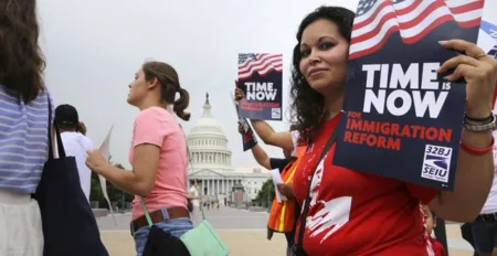 هيومن رايت ووتش تدعو الولايات المتحدة إلى مواصلة إصلاح نظام الهجرة