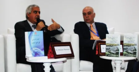 تقديم مؤلفين تاريخيين حول الموانئ بالدار البيضاء