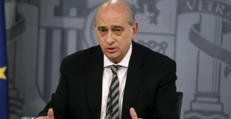 مدريد تدعو الاتحاد الأوروبي لمساعدة البلدان المصدرة وبلدان عبور المهاجرين