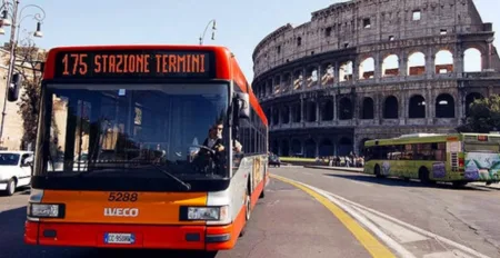 مهاجر مغربي بإيطاليا يسقط قانونا وضعه موسوليني