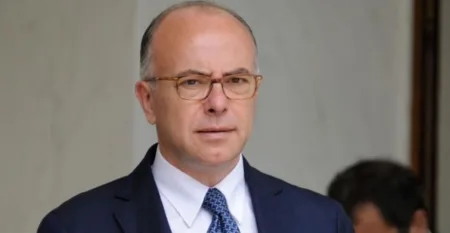 فرنسا تسعى إلى توظيف أئمة داخل سجونها