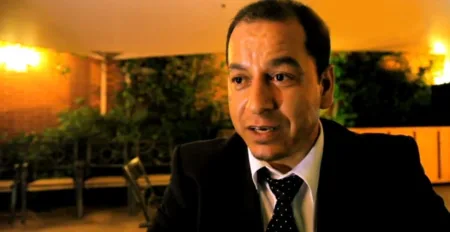 عَبد الوَاحد الصَّمَديّ.. مَغربيّ يَبتَغِي القَضَاء عَلى ألزْهَـايمَر مِن مَدرِيد