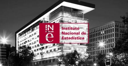 أزيد من 697 ألف مغربي يقيمون بإسبانيا بشكل قانوني