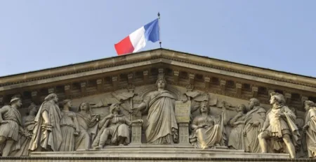 The National Assembly relaxes the criteria for naturalization for Francophone foreigners