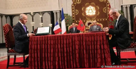 التوقيع بطنجة على الإعلان المشترك المغربي الفرنسي حول تكوين الائمة