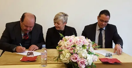 توقيع اتفاقية تعاون مع معهد غوته لتكوين أئمة ألمانيا في اللغة الألمانية