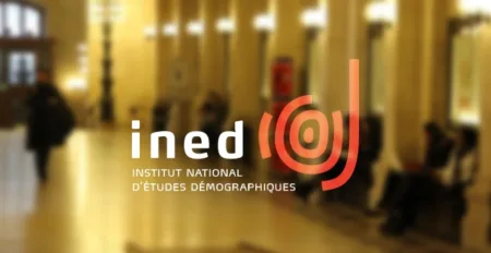 دراسة رسمية تكذّب الأفكار المغلوطة عن المستوى التعليمي للمهاجرين في فرنسا