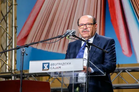 النموذج المغربي في تدبير الشأن الديني يجيب عن كل أسئلة الحاضر لضمان التعايش بين الثقافات والحضارات والأديان