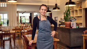 Zineb Hattab, chef d'origine marocaine qui révolutionne la cuisine végétalienne suisse