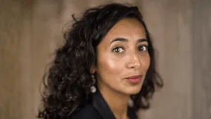 Nisrine Mbarki Benayad nommée ambassadrice nationale de la poésie aux Pays-Bas