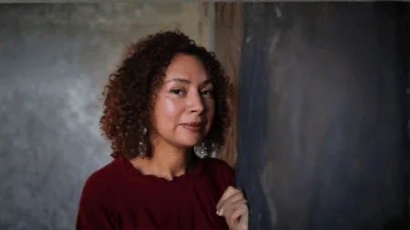 رواية جديدة لسميرة العياشي تغوص في نفسية أجيال من النساء المهاجرات