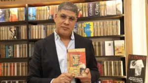 رواية رشيد بنزين تنافس على "جائزة المكتبات" في فرنسا
