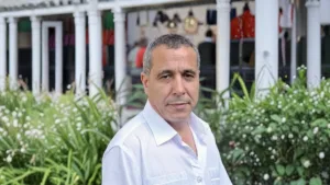 الكاتب كبير مصطفى عمي وإصداره الجديد ضفاف حميمية
